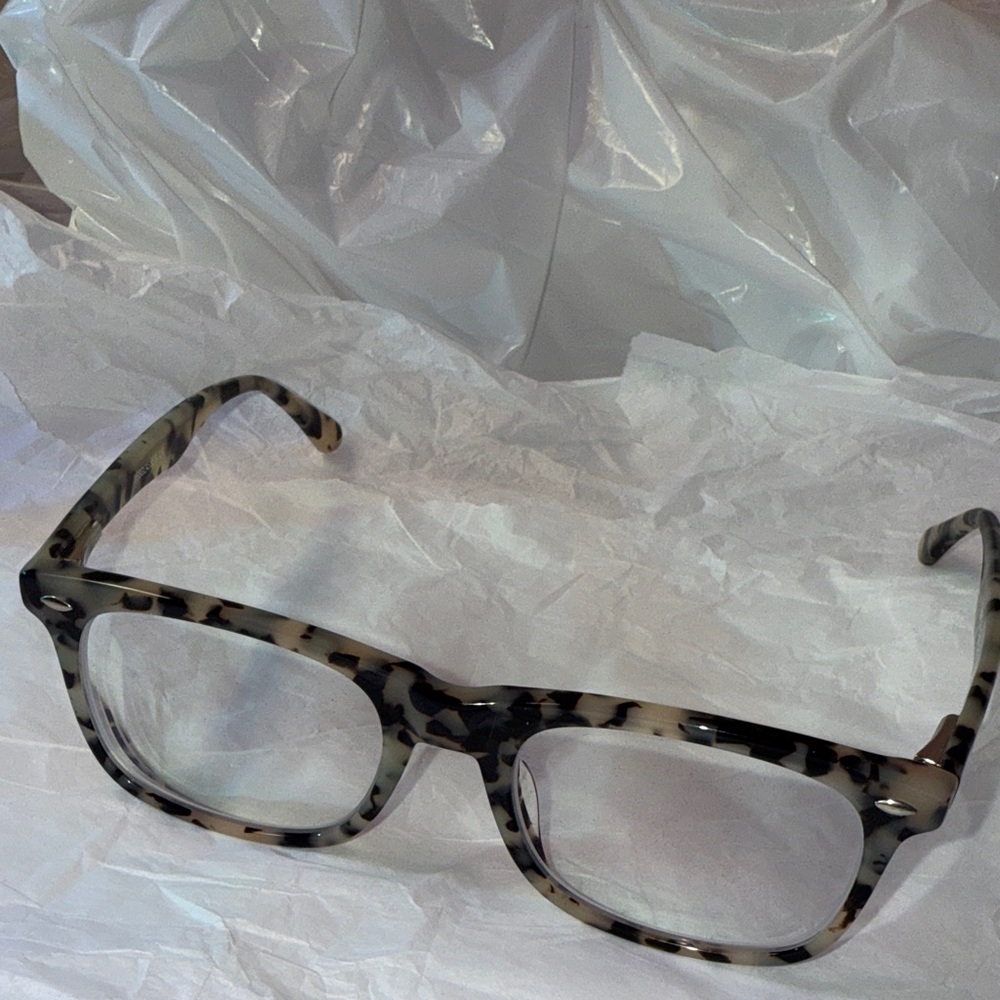 Tortoise Shell Eyeglass Frames - image 8